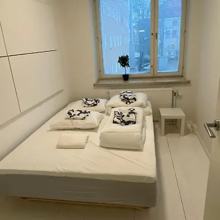 Keskustan Sykkeessa Tilava Koti - 3 Bedroom City Center 公寓 *